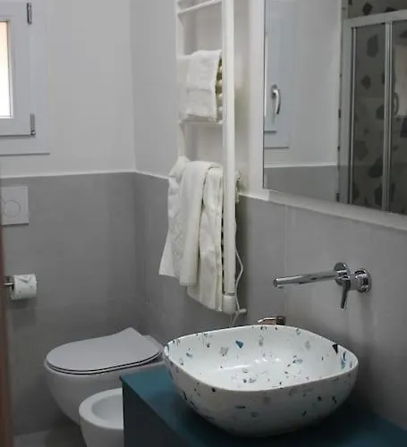 Un Nido Sui Tetti Vicino Al Mare Appartement *